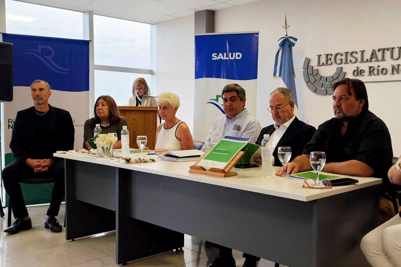 Nueva guía para el abordaje integral de los consumos problemáticos en Río Negro